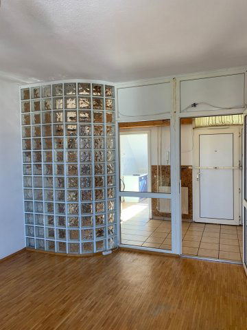 Eladó téglalakás, Egerben 47.99 M Ft, 4 szobás