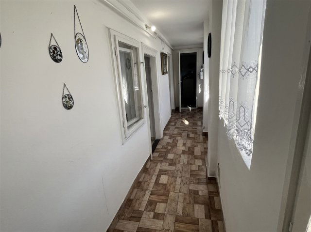 Eladó családi ház, Gyulán 24 M Ft, 2 szobás