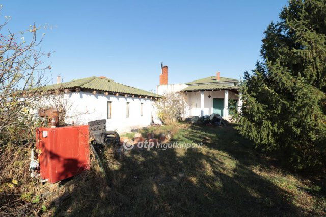 Eladó családi ház, Ráckevén 89.9 M Ft, 6 szobás