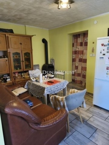 Eladó családi ház, Dunaharasztin 85 M Ft, 5 szobás