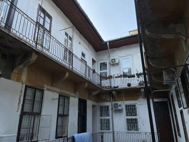 Eladó téglalakás, Budapesten, VII. kerületben, Izabella utcában