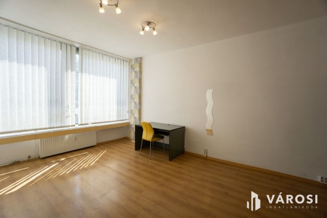Kiadó iroda, Győrött 70 E Ft / hó, 1 szobás