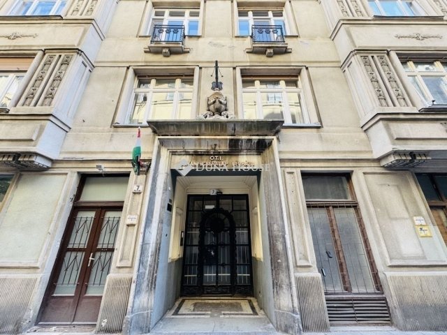 Eladó téglalakás, Budapesten, V. kerületben 119 M Ft, 3 szobás