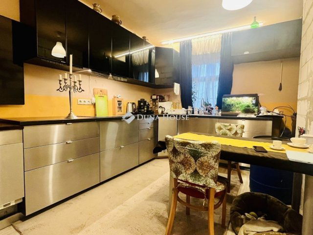 Eladó családi ház, Kondorfán 29.8 M Ft, 1+1 szobás