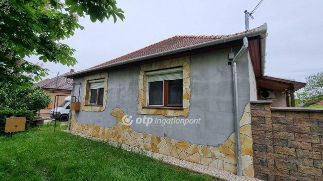 Eladó családi ház, Balmazújvárosban 74.9 M Ft, 3 szobás