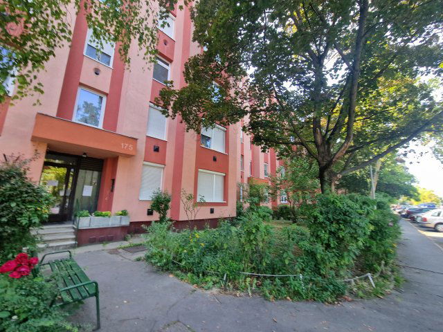 Eladó téglalakás, Budapesten, XXI. kerületben, Erdősor utcában