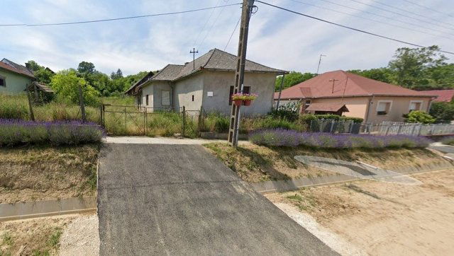 Eladó családi ház, Szilvásszentmártonon 10 M Ft, 2 szobás