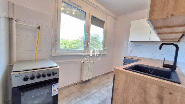 Kiadó panellakás, albérlet, Szegeden 160 E Ft / hó, 2 szobás