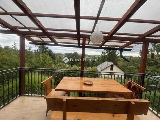 Eladó családi ház, Abaligeten 37.5 M Ft, 2 szobás
