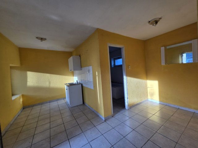 Eladó családi ház, Vereben 19.9 M Ft, 2 szobás