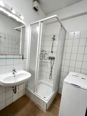 Eladó téglalakás, Budapesten, VI. kerületben 79 M Ft, 2 szobás