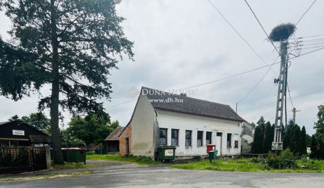 Eladó családi ház, Nagykölkeden 11.5 M Ft, 1 szobás