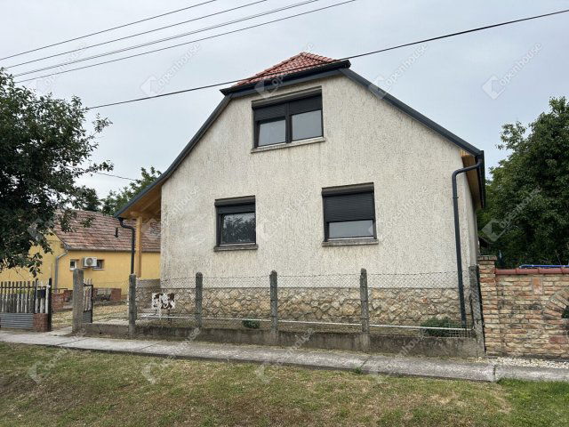 Eladó családi ház, Farádon 54.9 M Ft, 6 szobás