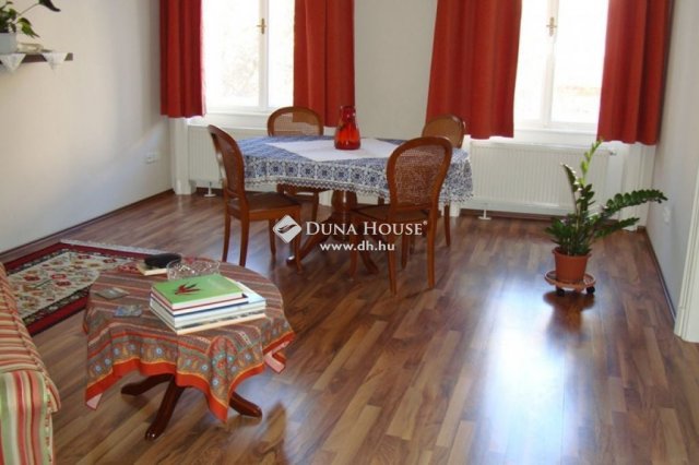 Eladó téglalakás, Budapesten, VI. kerületben 121.444 M Ft