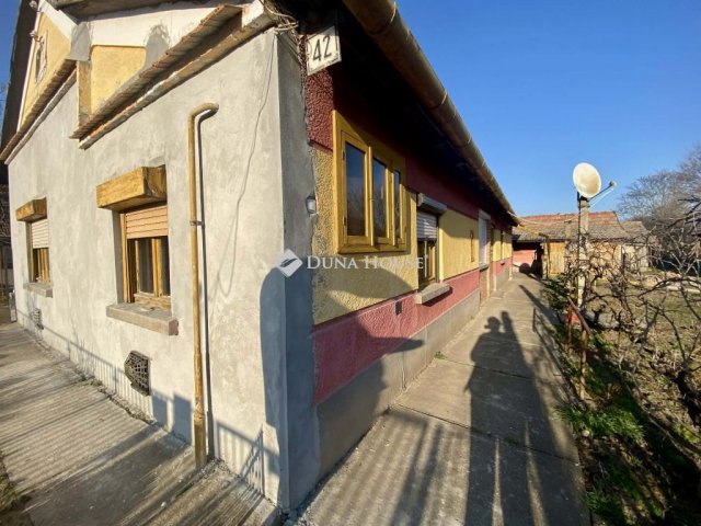 Eladó családi ház, Székkutason, Béke utcában 14.9 M Ft