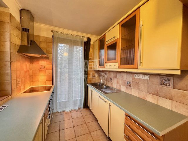 Kiadó családi ház, albérlet, Budaörsön 399 E Ft / hó