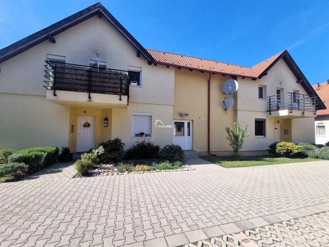 Eladó téglalakás, Rajkán 51.205 M Ft, 3 szobás