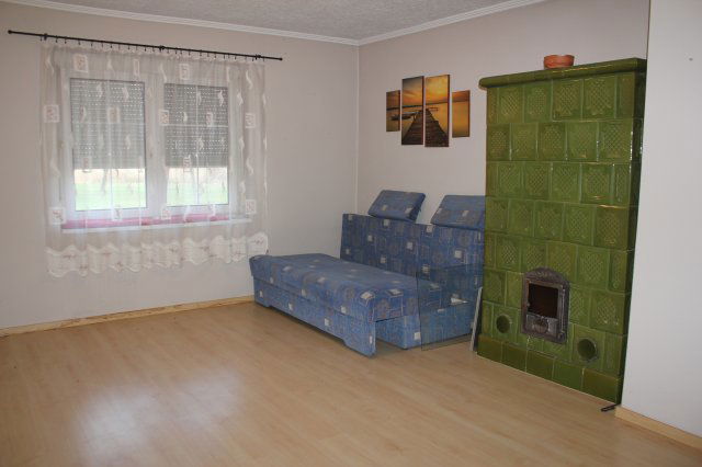 Eladó családi ház, Sarródon 40 M Ft, 3 szobás