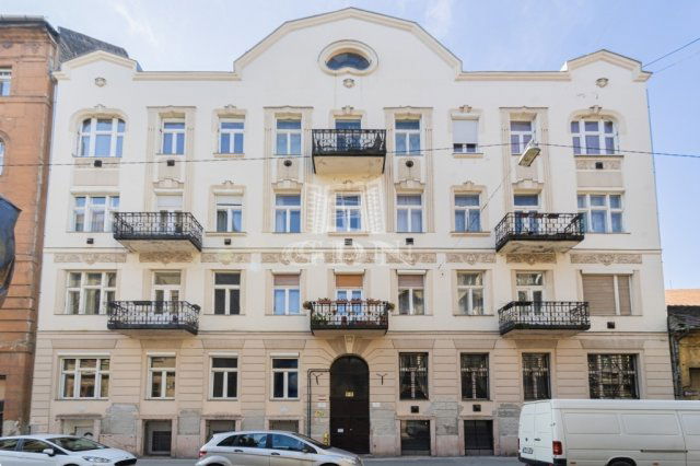 Eladó téglalakás, Budapesten, VIII. kerületben 94.9 M Ft