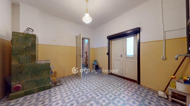Eladó családi ház, Tiszalökön 11.5 M Ft, 2+1 szobás