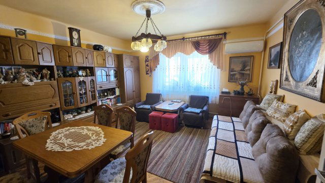 Eladó családi ház, Debrecenben, Luther utcában 84 M Ft, 3 szobás