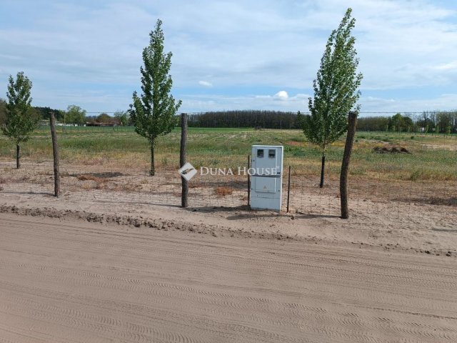 Eladó telek, Kiskunfélegyházán 10 M Ft / költözzbe.hu