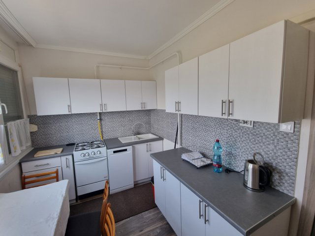 Kiadó téglalakás, albérlet, Nyíregyházán, Búza téren