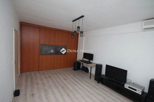 Eladó téglalakás, Budapesten, XIII. kerületben 67 M Ft, 2 szobás