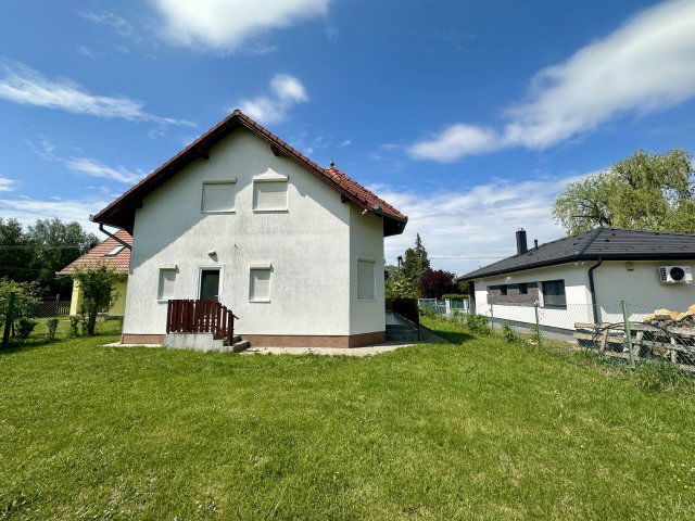 Eladó családi ház, Balatonberényben 45.885 M Ft, 2+2 szobás