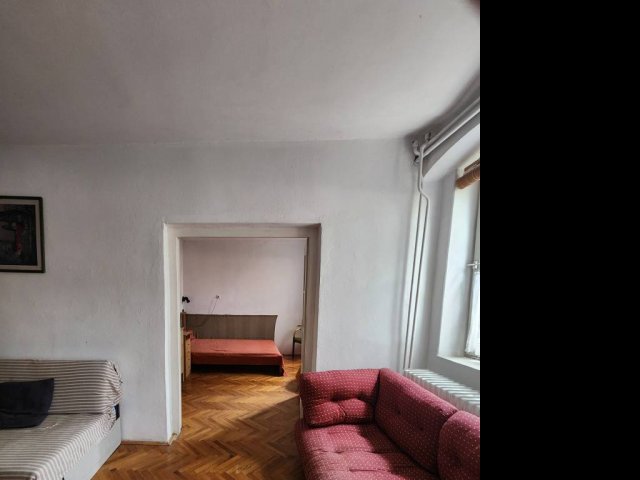 Kiadó családi ház, albérlet, Pécsett 150 E Ft / hó, 2 szobás