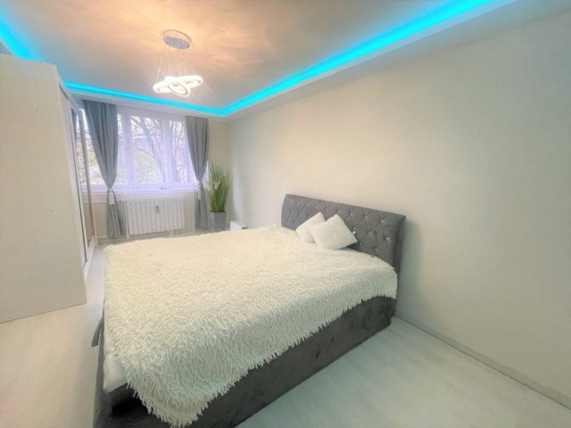 Eladó panellakás, Budapesten, III. kerületben 84.9 M Ft, 3 szobás