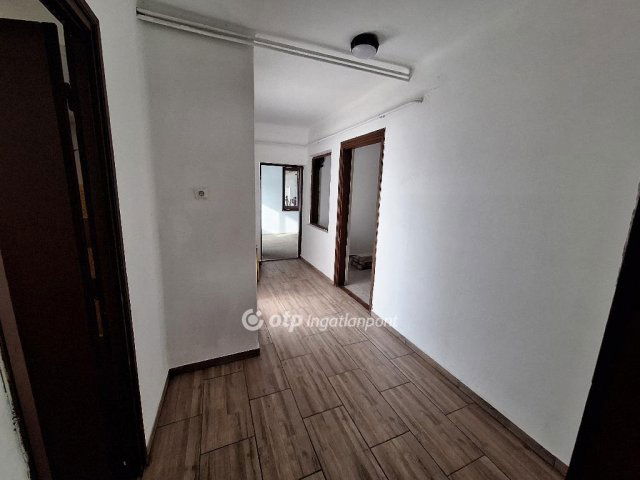 Eladó családi ház, Mezőhegyesen 16 M Ft, 3 szobás