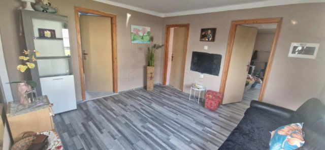 Eladó családi ház, Főnyeden 21.49 M Ft, 3 szobás