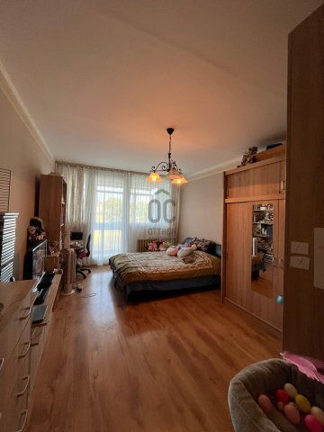 Eladó panellakás, Pécsett 46.4 M Ft, 3 szobás