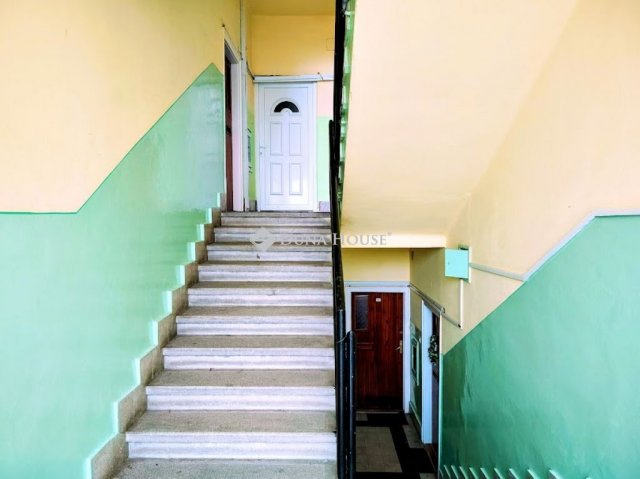 Eladó téglalakás, Békéscsabán 22.5 M Ft, 1 szobás