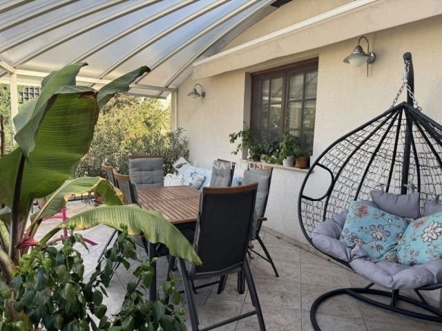 Eladó családi ház, Budapesten, XV. kerületben 236 M Ft, 4 szobás