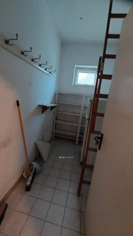 Eladó családi ház, Győrött 69.9 M Ft, 3 szobás