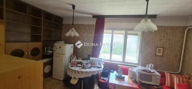 Eladó családi ház, Ócsán 83 M Ft, 4 szobás