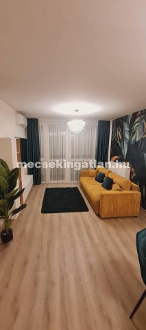Kiadó panellakás, albérlet, Pécsett 295 E Ft / hó, 2 szobás