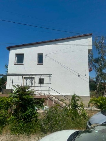 Eladó családi ház, Tápiószelén 59.9 M Ft, 3 szobás