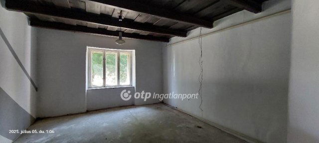 Eladó családi ház, Sárbogárdon 14.9 M Ft, 2 szobás