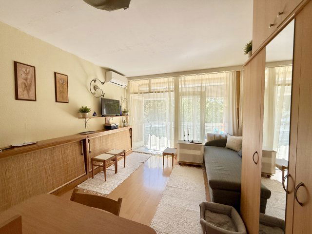 Eladó nyaraló, Csopakon 32.8 M Ft, 1 szobás