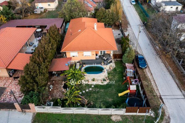 Eladó családi ház, Érden 114.9 M Ft, 4 szobás