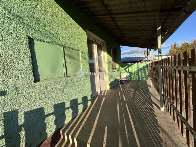 Eladó családi ház, Szeremlén 18 M Ft, 2 szobás