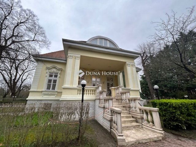 Eladó családi ház, XVI. kerületben, Hunyadvár utcában