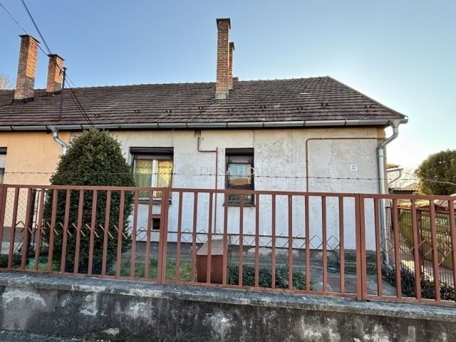 Eladó családi ház, Gyálon 59.9 M Ft, 2 szobás