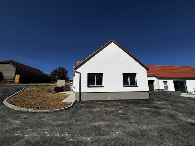 Eladó családi ház, Nagykozáron 105.9 M Ft, 4 szobás