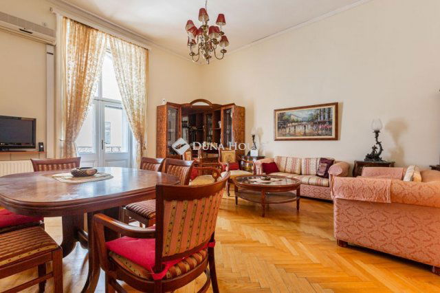 Eladó téglalakás, Budapesten, V. kerületben 200.91 M Ft