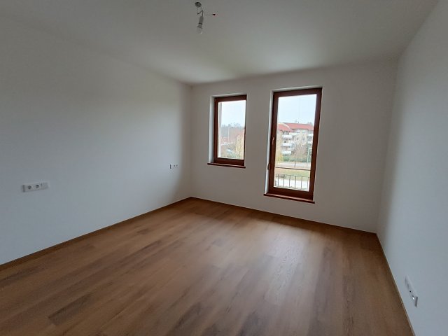 Eladó ikerház, Veszprémben 179 M Ft, 3+1 szobás