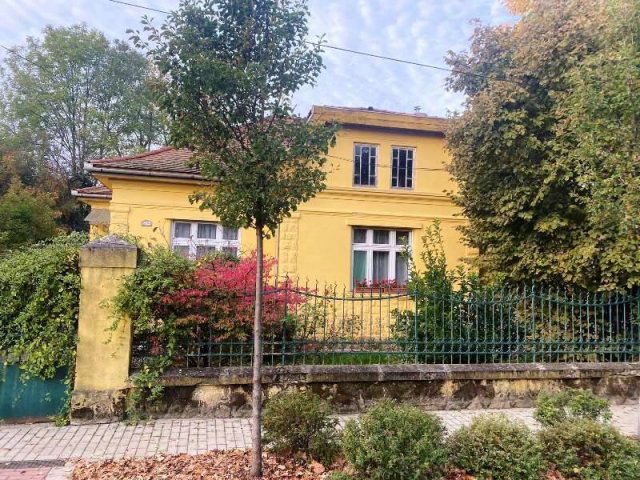 Eladó családi ház, Budapesten, XVI. kerületben 124.9 M Ft